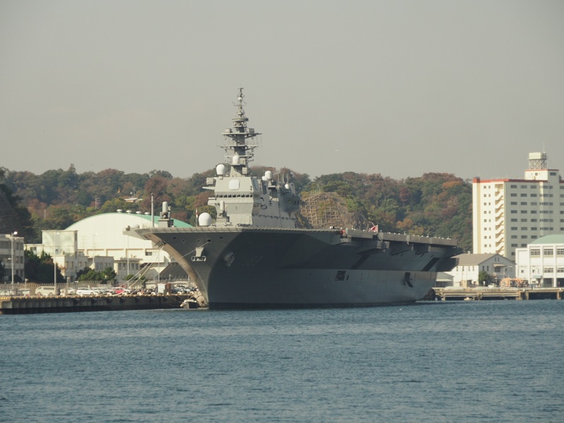 横須賀の軍港巡り1