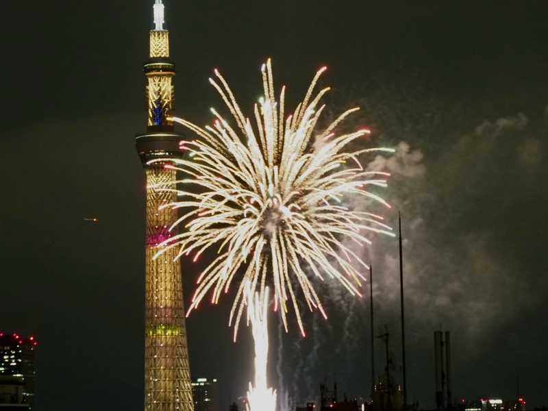 今日は営業、明日休み^_^