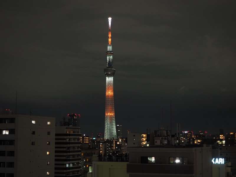 明日は予約でいっぱいです。
